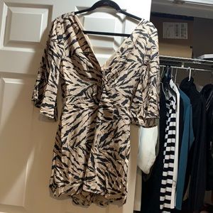 Abercrombie Twist- front Romper